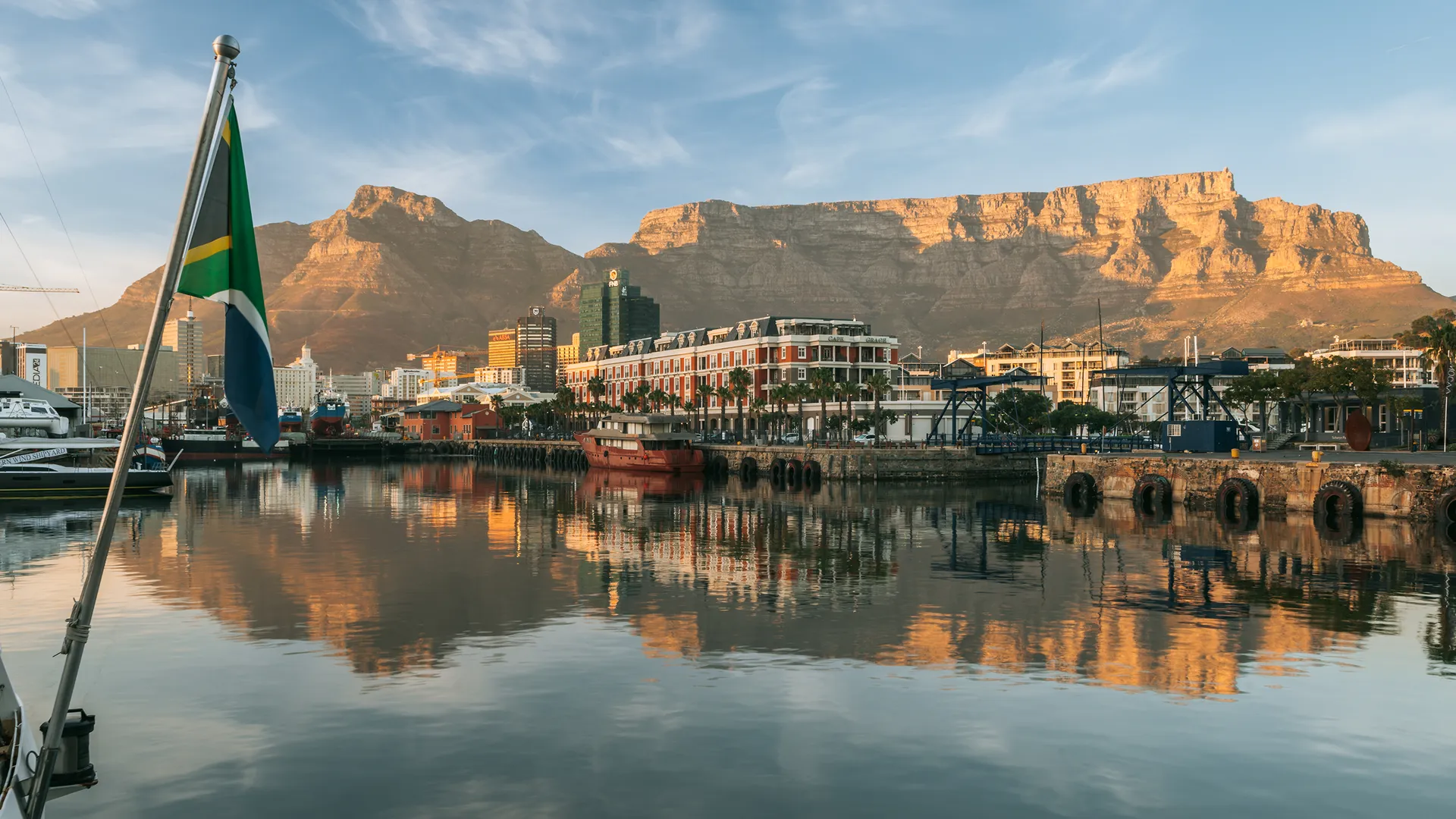 Expedia's Cape Town Travel Guide Video